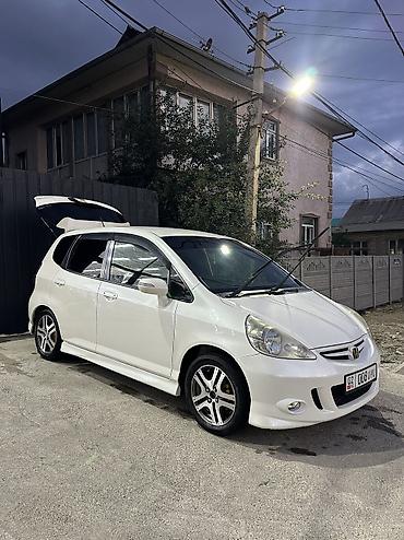 Honda: Honda Fit: 2004 г., 1.5 л, Автомат, Бензин, Хэтчбэк at lalafo.kg — 7 Honda: Honda Fit: 2004 г., 1.5 л, Автомат, Бензин, Хэтчбэк — 7