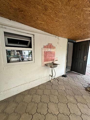 Продажа коттеджей и домов: Продается дом🏡 📍Юнусалиева/Ахунбаева ▪️Площадь дома 62м² ▪️Участок — 4