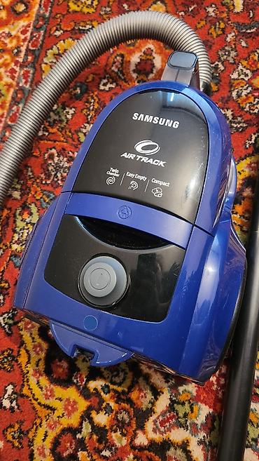 robot pencere silen: Samsung tozsoranidi. hec bir problemi yoxdur. biraz sovurmasi zeifdi — 1
