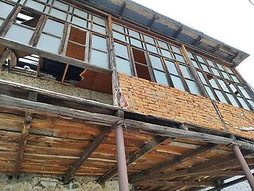 Həyət evləri və villaların satışı: 3 otaqlı, 82 kv. m, Kredit yoxdur, Təmirsiz — 24