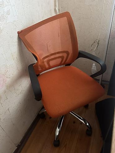 ofis: İşlənmiş, Təkərli, Qolları tənzimlənmir — 1