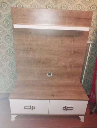 tv stand alçıpan: Siyirməli, Polkalı, Taxta, Azərbaycan, Zəmanətsiz, Kredit yoxdur