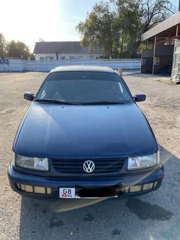 талас авто гольф: Volkswagen Passat: 1993 г., 2 л, Механика, Бензин, Седан