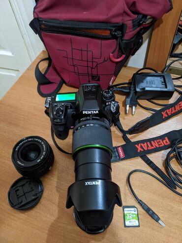 Фотоаппараты: Профессиональная фотокамера Pentax k-5 с двумя объективами smc pentax