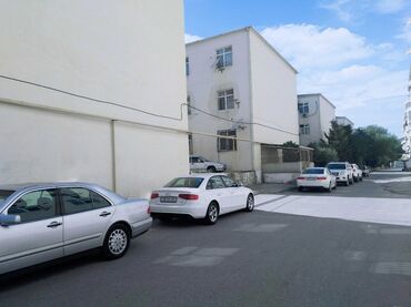 kiraye evler 2021 gence: - Aşıq Molla Cümə küçəsinde. Əhməd Rəcəbli küçəsi ilə paralel