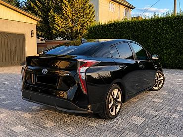 ev: Toyota Prius: 2016 г., 1.8 л, Гибрид — 4