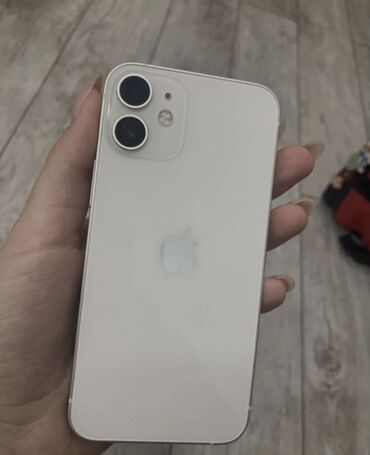 Apple iPhone: IPhone 11, Б/у, 128 ГБ, Белый, Зарядное устройство, Чехол, Кабель, 100 %