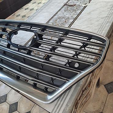 plastiq pencere: Hunday qrandeur 2018 model radiator barmaqlığı. yaxşı vəziyyətdədir — 2