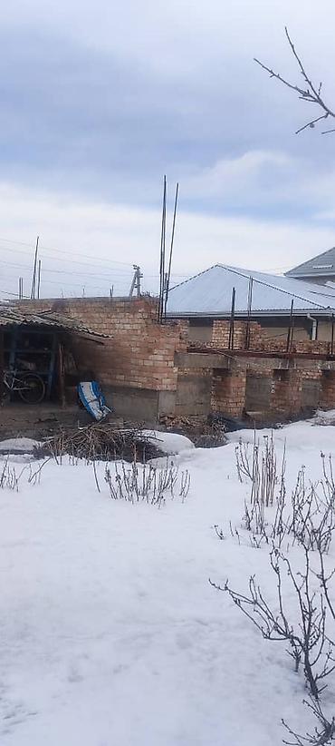 Продажа коттеджей и домов: Г.Каракол. Продаётся дом 4 ком. уч. 6 соток рядом недостроенный дом — 10