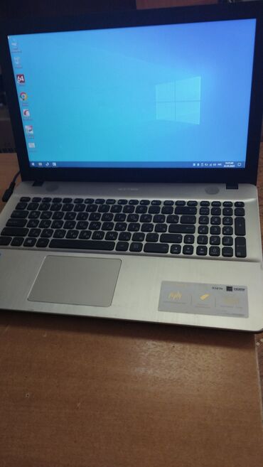 Ноутбуки: Ноутбук, Asus, 2 ГБ ОЗУ, Intel Celeron, 15.6 ", Б/у, Для несложных задач, память HDD