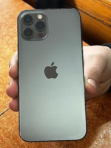 Apple iPhone: IPhone 12 Pro, 77 % — 8