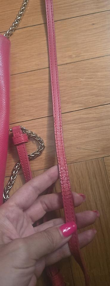 Torbe: Furla kožna crvena torba preko ramena. Original. Pozadi ima liniju na — 15