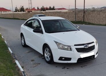Chevrolet: Chevrolet Cruze: 2 l | 2013 il 174000 km Sedan