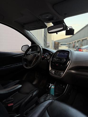 ежемесячно: Chevrolet Spark: 2019 г., 1 л, Автомат, Бензин, Хэтчбэк — 7