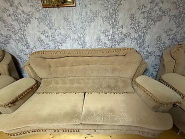 salon divanları: Klassik üslubda 3 parçalı yumşaq mebel dəsti - Tərkibi: 1 ədəd 3 — 2