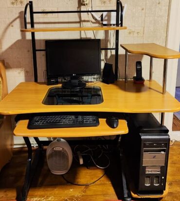 stolustu kompyuter: Kompüter masası, İşlənmiş, Açılmayan, Dördbucaq masa, Azərbaycan
