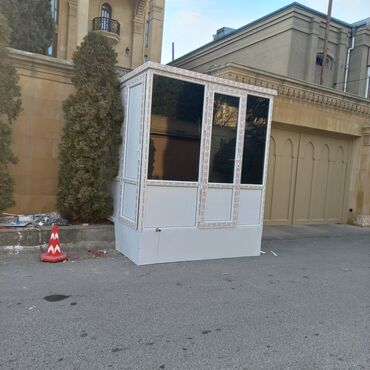 Plastik qapılar: Yeni Plastik qapı Zəmanətsiz, Ödənişli quraşdırma, Rayonlara çatdırılma, Ünvandan götürmə, Ödənişli çatdırılma — 12