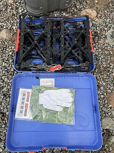 Другие аксессуары для шин, дисков и колес: Комплект цепей противоскольжения Grass Quick Easy QE14L. В комплекте — 3