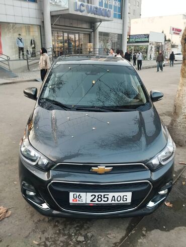 Chevrolet: Chevrolet Spark: 2017 г., 1 л, Автомат, Бензин, Хэтчбэк