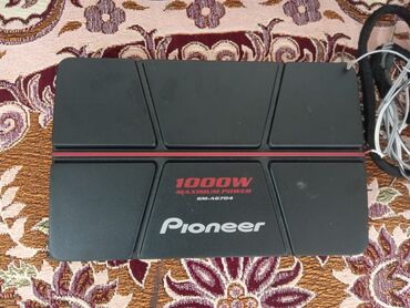 soyuducu maşın: Pioneer GM-A6704 avtomobil gücləndiricisi 1000 Vt maksimum gücə