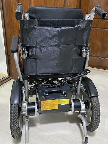 Инвалидные коляски: 28 000 KGS Электроколяска с джойстиком управления - Компактная — 3
