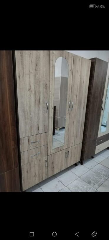 Dolablar: Açılan, 3 qapılı Düz dolab, Qarderob, paltar dolabı — 6
