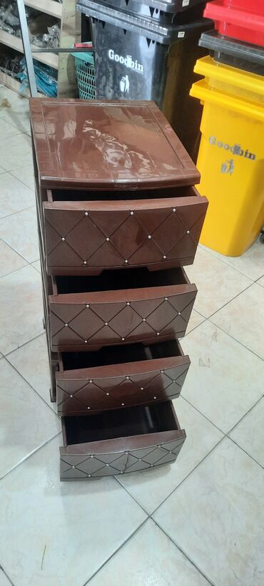 Dolablar: Yeni, 4 qapılı — 10