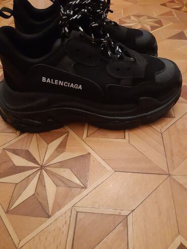 boz krosovkalar qadın üçün: Balenciaga, Ölçü: 38, rəng - Qara, Yeni