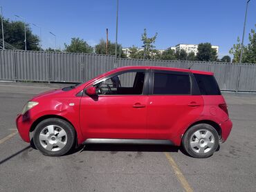 срочно срочно продам машину: Toyota ist: 2003 г., 1.3 л, Автоматтык, Бензин