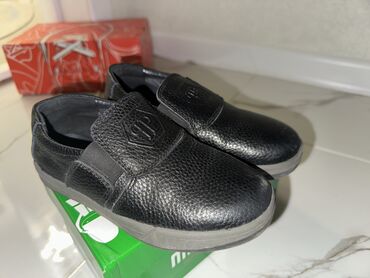 Мокасины и лоферы: Кожаная обувь бренда miniman покупали за 2500 сом, носил несколько раз