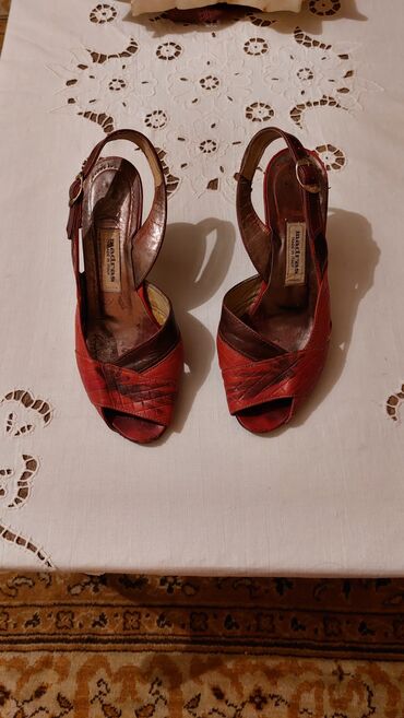 gumene papuce grubin: Sandals, Caprice, 37.5