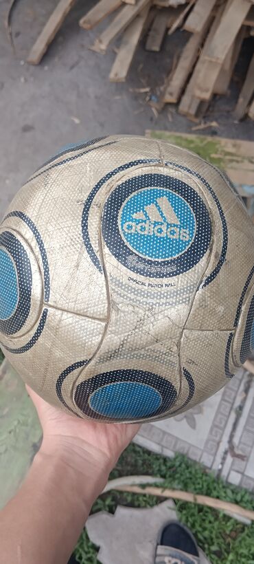 отдых на природе бишкек: Оригина мяч Adidas terrapass есть 2 маленьких дырок все панели на