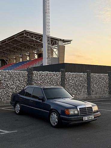mers 202: Mercedes-Benz E-Class: 1993 г., 2.2 л, Механика, Бензин, Седан — 2