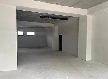 Коммерциялык кыймылсыз мүлктү сатуу: Кеңселерди сатуу 120 м², Ремонтсуз, Көп кабаттуу имарат, 1 кабат — 3