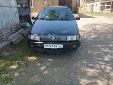 Volkswagen: Volkswagen Passat: 1992 г., 1.8 л, Механика, Бензин, Универсал