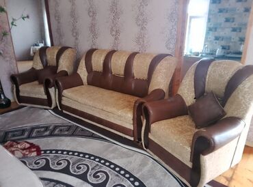 Divanlar: Divan, İşlənmiş, Açılmayan, Çatdırılma yoxdur