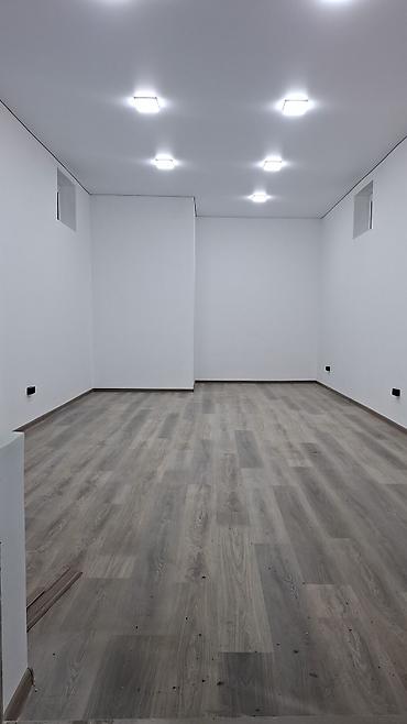 Сдаю Офис целиком: 26 м², С ремонтом, С высокими потолками at lalafo.kg Сдаю Офис целиком: 26 м², С ремонтом, С высокими потолками