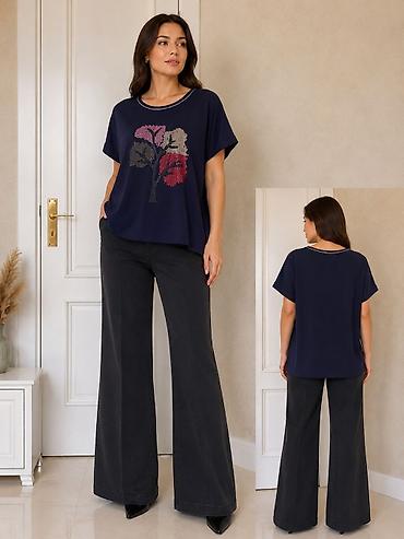 paltar alan: Qadın T-shirt - Rəng: tünd göy (navy) - Ön hissə: payız tonlarında — 1