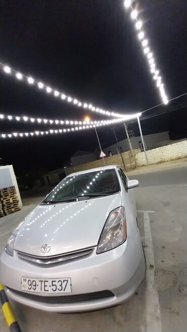 ilkin odenissiz kredit prius: Toyota Prius: 1.5 l | 2007 il Van body type