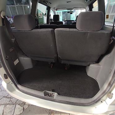 Toyota: Toyota Voxy: 2004 г., 2 л, Вариатор, Бензин, Минивэн — 18