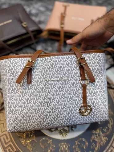 Torbe: Torbe po 4100din — 1