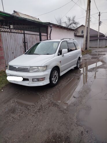 Mitsubishi: Mitsubishi Chariot: 1998 г., 2.4 л, Автомат, Бензин, Минивэн