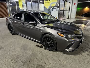 tayota runx: Toyota Camry: 2018 г., 2.5 л, Автомат, Бензин, Седан