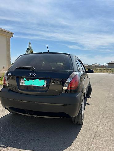 Kia: Kia Rio: 1.4 l | 2008 il Hetçbek — 2