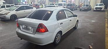 şevralet aveo: Chevrolet Aveo: 1.4 l | 2009 il 224934 km Sedan — 7