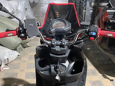 Скутеры: Скутер (мопед) 180куб, бензиновый Описание: - Категория: скутер/мопед — 10