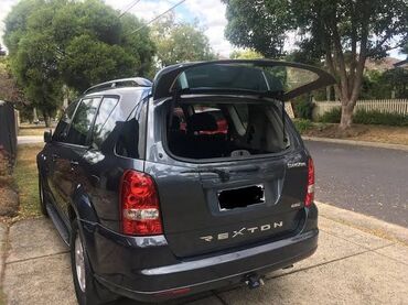 Тормозные колодки: Комплект тормозных колодок Ssangyong