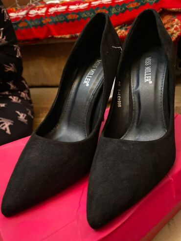 Женская обувь: Туфли AS, 39, цвет - Черный