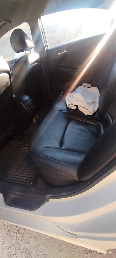 Hyundai Sonata: 2011 г., 2 л, Автомат, Газ, Седан