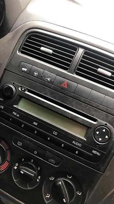 repeater cena: RADIO CD FABRICKI FIAT GRANDE PUNTO | Fiat Grande Punto kompletan — 1